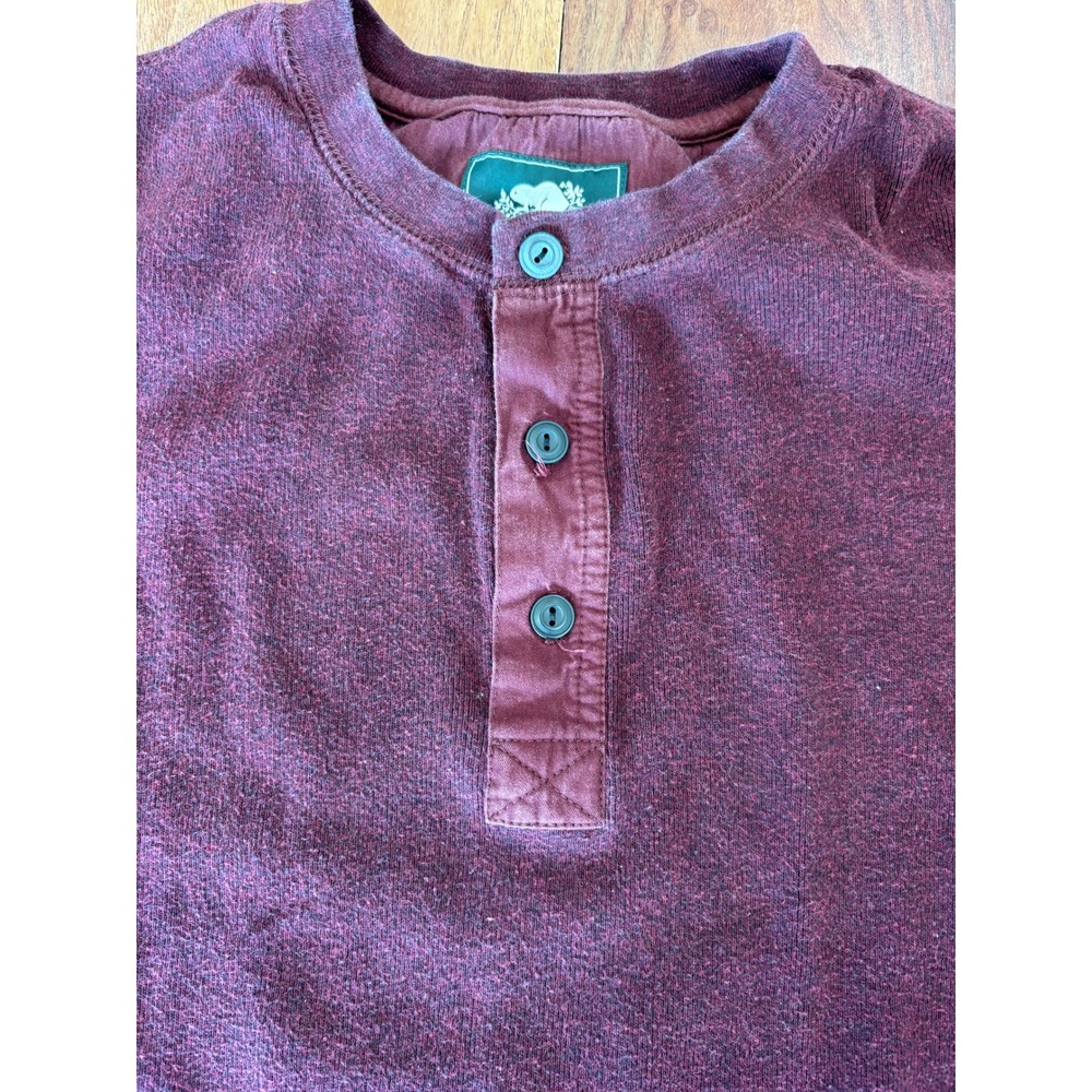 Roots henley top mens size M burgundy long sleeve marled knit button placket